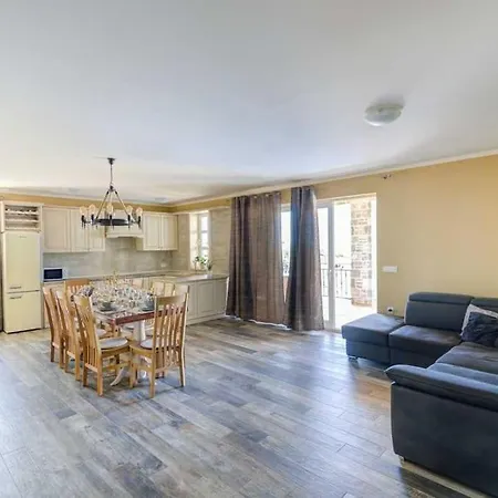 Stonevilla With Heated Pool Villa Vrsi